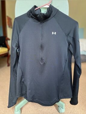 Under Armour Black ColdGear Fitted 1/4 Zip Pullover Women’s size medium